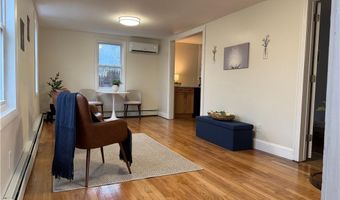 207 Mendon Rd, Cumberland, RI 02864