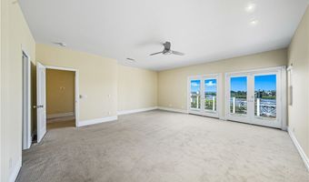 1107 Las Flores Dr, Carlsbad, CA 92008