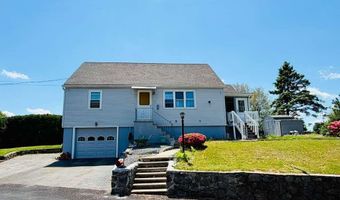 4 Heritage Cir, Johnston, RI 02919