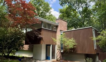 2707 Englave Dr, Ann Arbor, MI 48103
