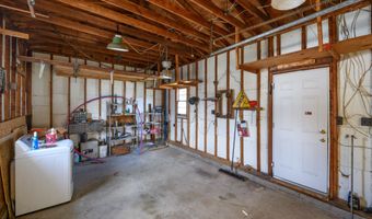 422 Maple Dr, Belford, NJ 07718