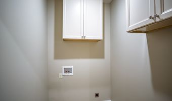 111 College St, Batesville, MS 38606