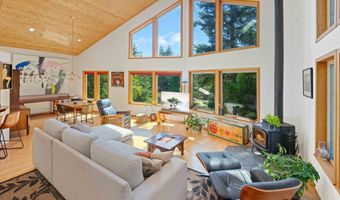 88600 TROUT POND Ln, Bandon, OR 97411