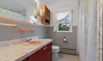 24 N Coe Ln, Ansonia, CT 06401