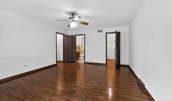 6 DONNA Dr, Bear, DE 19701