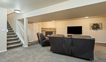 7417 KENNEDI LEA Ln, Cheyenne, WY 82009