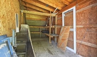 5230 Laubert Rd, Atwater, OH 44201