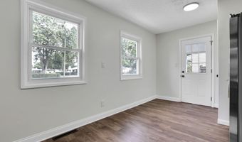 3832 Laguna Dr, Columbus, OH 43232