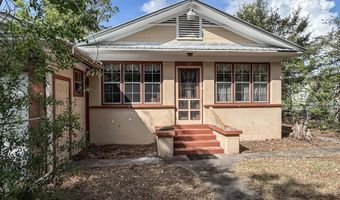 52 17th St, Apalachicola, FL 32320