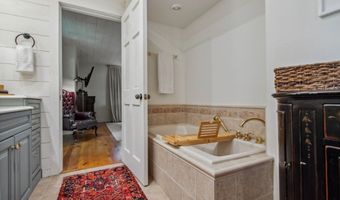 15 Elm Ct, Highlands, NC 28741