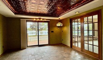 146 Washington Ave, Alden, MN 56009
