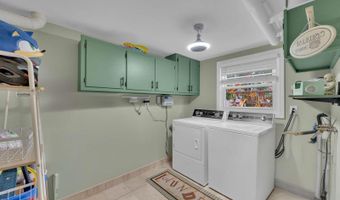 9 Brentwood Ter, Middletown, NJ 07748