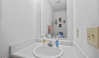 923 Stave Oak Dr, Beech Grove, IN 46107