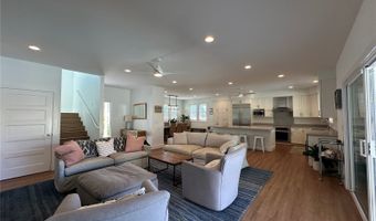 5872 Haleola St, Honolulu, HI 96821