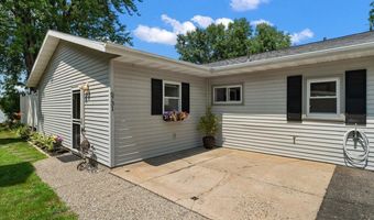 6731 Campau Lake Dr SE, Alto, MI 49302