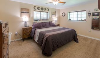 8319 SE Prairie Rd, Baxter Springs, KS 66713
