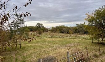 8785 NW Glenwood Rd, Amity, MO 64422