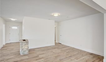 3504 Pioneer Cir, Las Vegas, NV 89107
