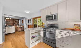 3716 KRYSIA Ct, Annandale, VA 22003