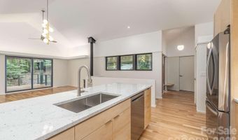 108 Truman Pl, Asheville, NC 28803