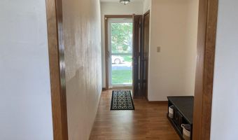 650 S 7th St, Akron, IA 51001