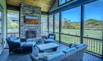 214 Pasture Ln, Banner Elk, NC 28604