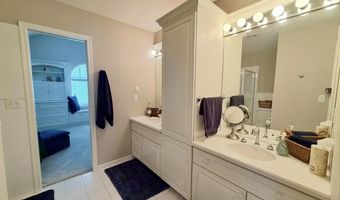 1519 Somerset Dr, Aberdeen, SD 57401