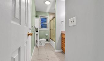 46 Bowline St, Beachwood, NJ 08722