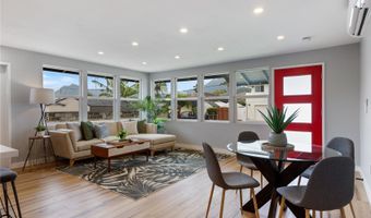 614 Kalolina St A, Kailua, HI 96734