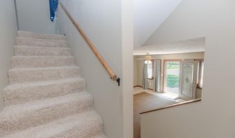 342 Benit Dr #4, Arnolds Park, IA 51331
