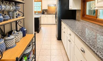 7625 Edria Ln, Athens, OH 45701