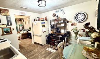 2208 E 5th St, Anderson, IN 46012