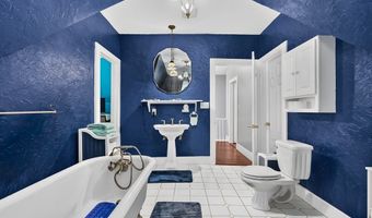 164 Pleasant St, Athol, MA 01331