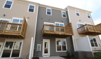 2730 Hunter Woods Dr, Apex, NC 27502
