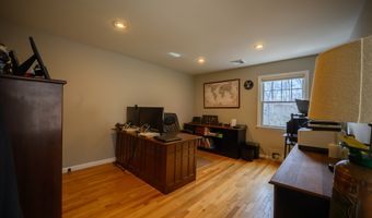 3 Old Dodgingtown Rd, Bethel, CT 06801