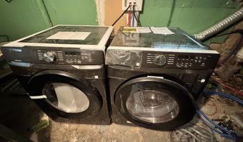 136 W 25TH St 2, Bayonne, NJ 07002