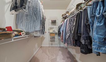 66 Sarah Ct, Amityville, NY 11701