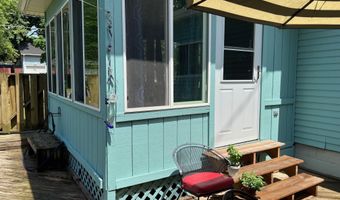 831 N River Ave, Alma, MI 48801