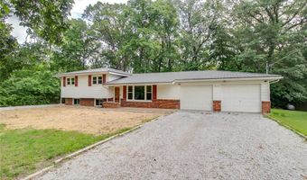 9024 Oakridge Dr, Alton, IL 62002