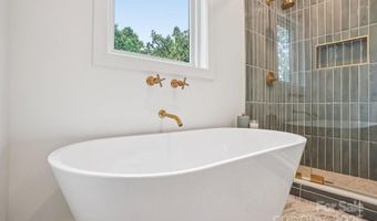 6038 Old Providence Rd, Charlotte, NC 28226