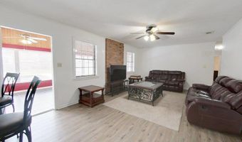 1402 Pineland Dr, Bainbridge, GA 39819