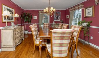 1642 Deerfield Ct, Cheshire, CT 06410