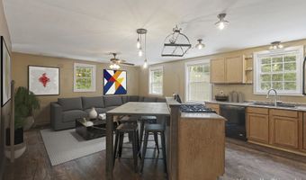 96 Taylor Woods Rd, Belgrade, ME 04917