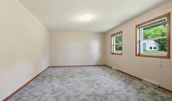 1957 COUNTY ROAD T N, Amherst Junction, WI 54407