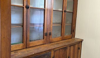 17 Branch St 2nd Floor, Waterbury, CT 06704