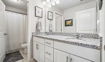 801 Deepwood Ct, Boiling Springs, SC 29316