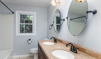 136 Davis Ave, Cranston, RI 02910