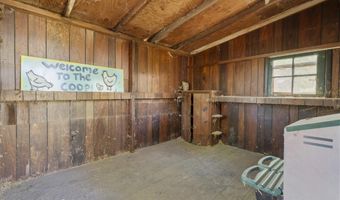 67 Obtuse Hill Rd, Brookfield, CT 06804