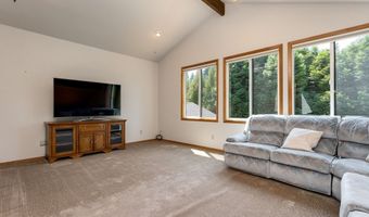 15995 NE EILERS Rd, Aurora, OR 97002