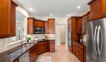 12 Amber Ln, Bedford, NH 03110